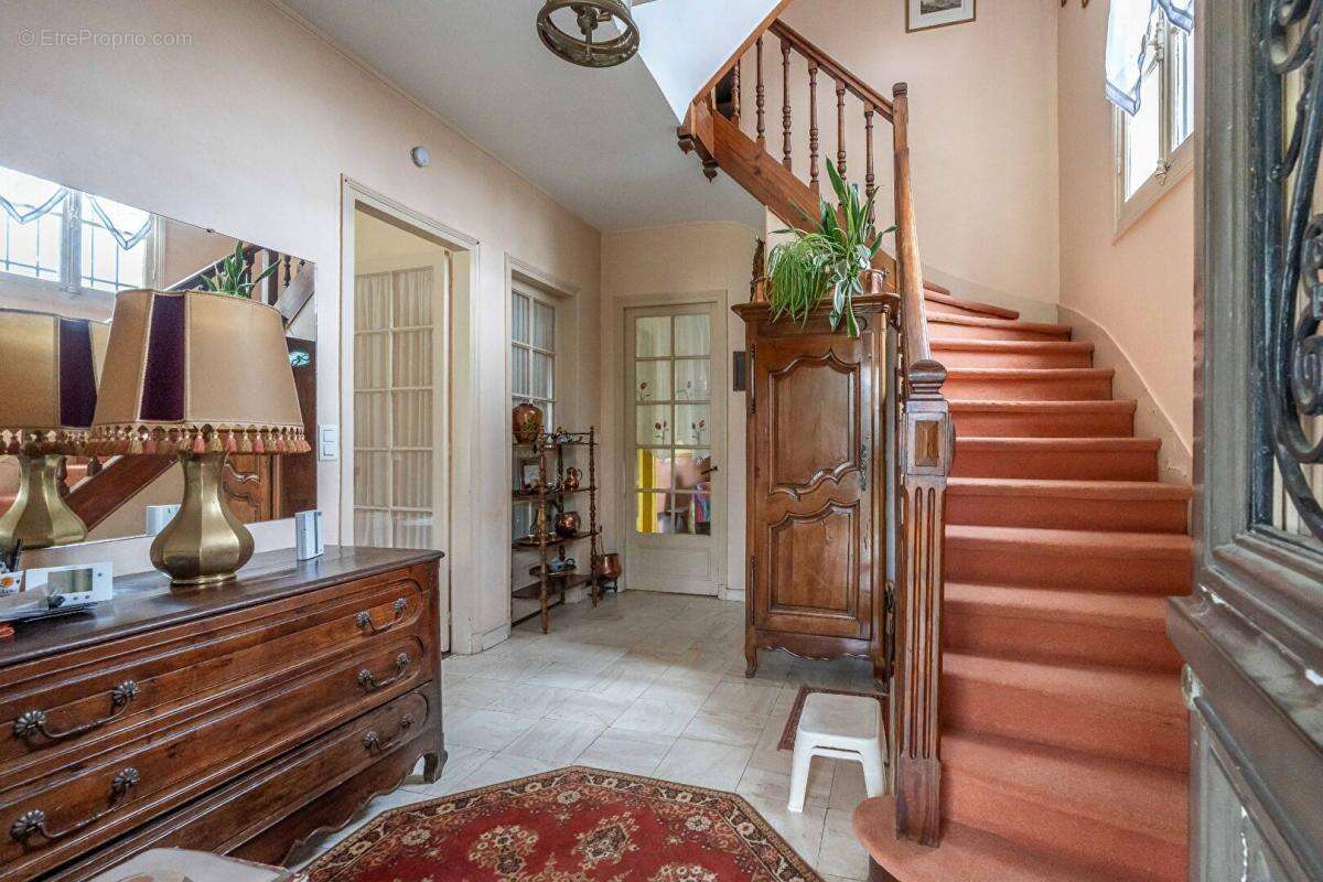 Maison à SAINT-MAUR-DES-FOSSES