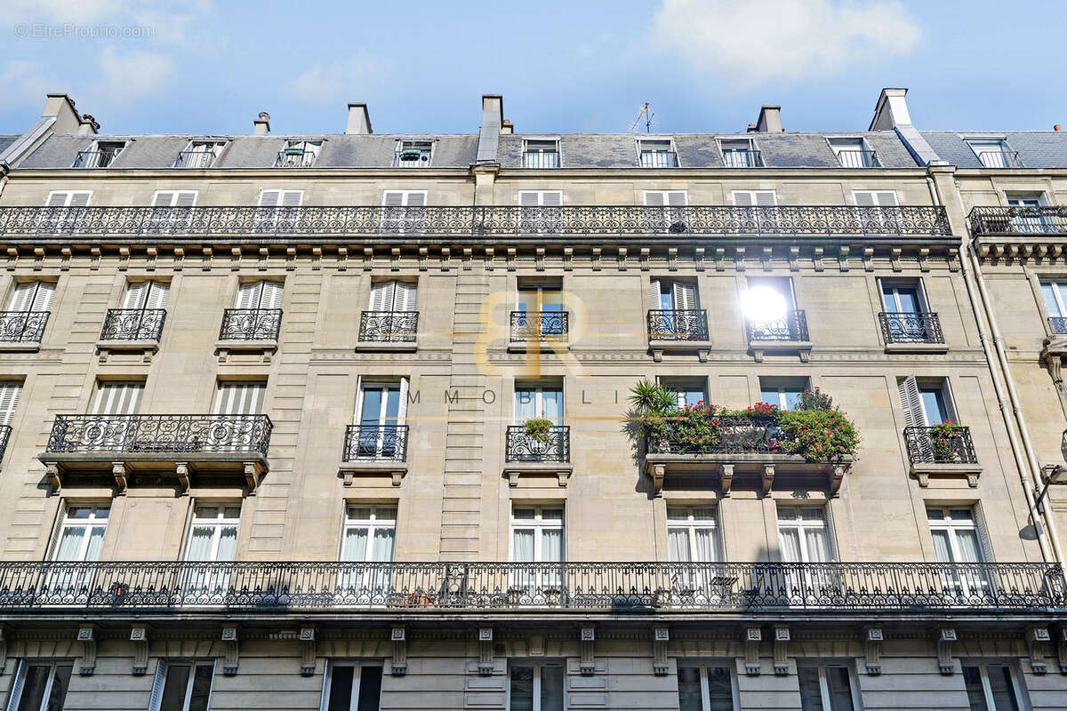 Appartement à PARIS-6E