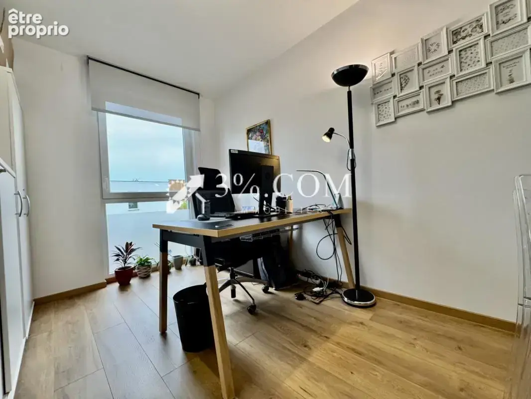 3%COM Très beau F4 avec 3 chambres - terrasse- garage- parki - photo 13