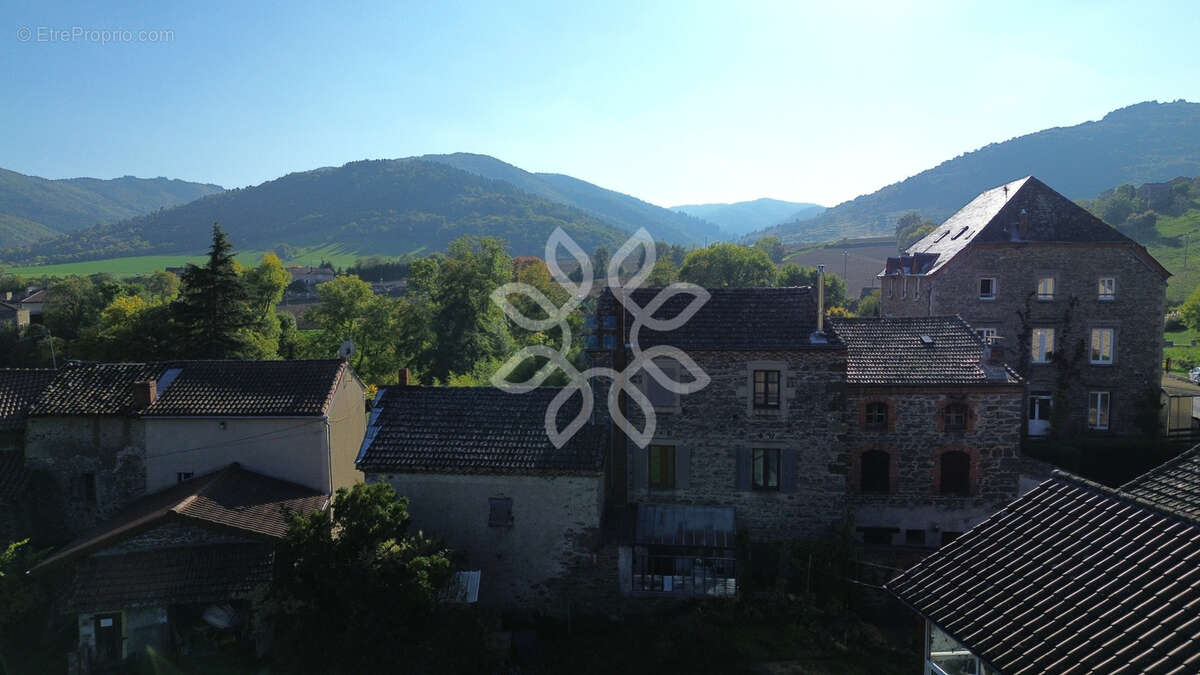 Autre à VILLENEUVE-D&#039;ALLIER