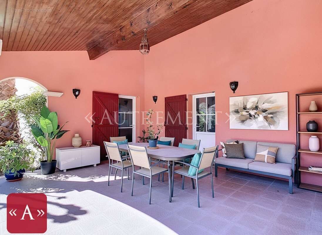 Maison à SAINT-SULPICE