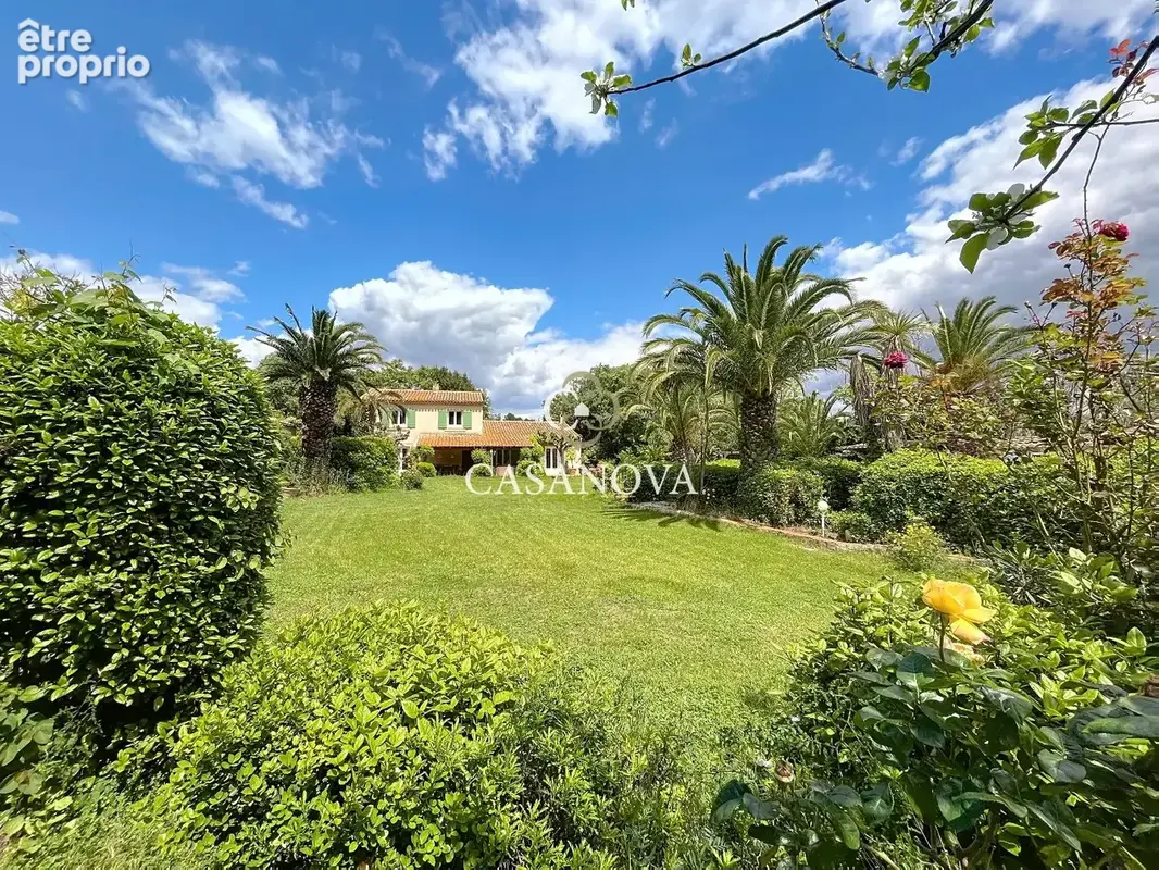 Photo Maison à Pezenas au prix de 597 000€