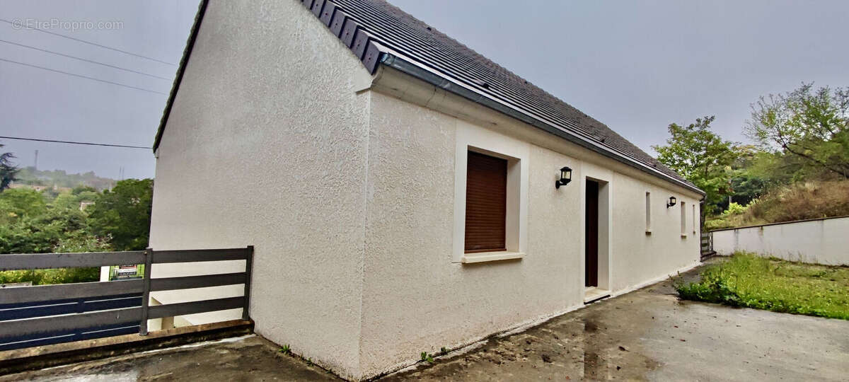 Maison à SAINT-MARTIN-DU-TERTRE