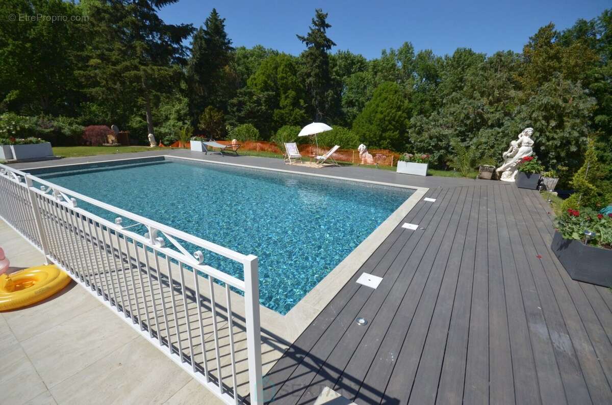 Maison à BOISSISE-LE-ROI