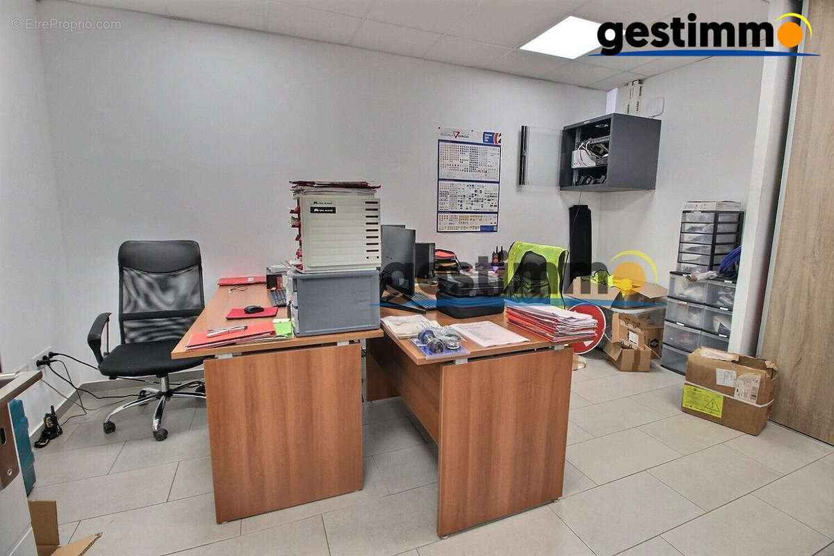 Commerce 334 m² à Matoury  - photo 9