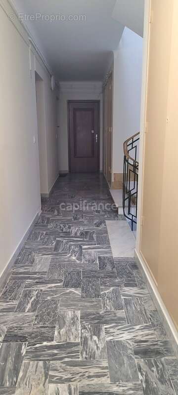 F1 33 m² + Loggia avec balcon, parking et cave – Tramway – Montpellier 34 - photo 10