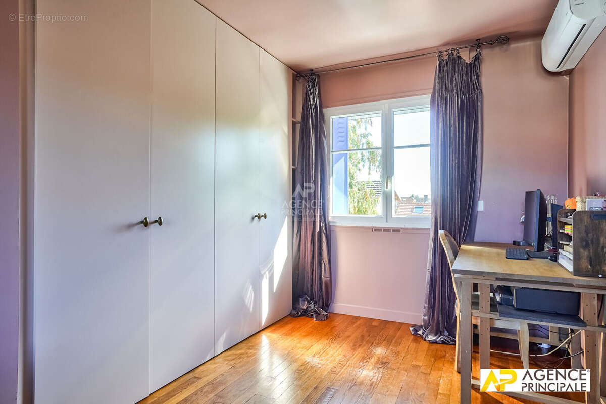 Maison à MAISONS-LAFFITTE