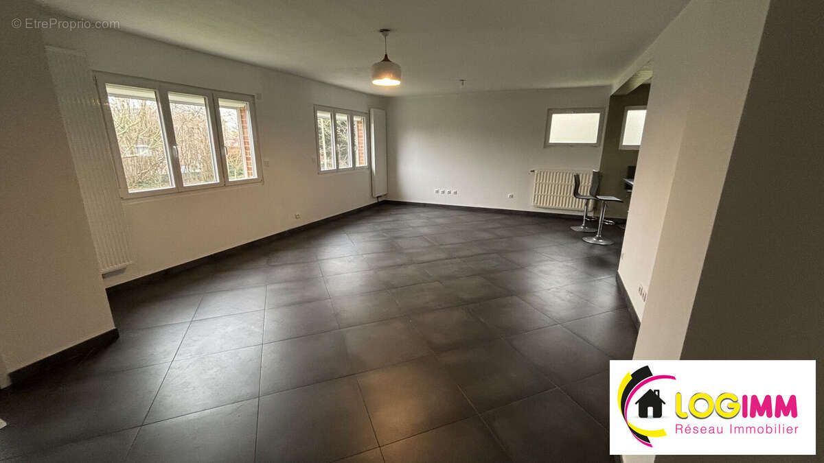 Maison 117 m² à Villers-Pol  - photo 4