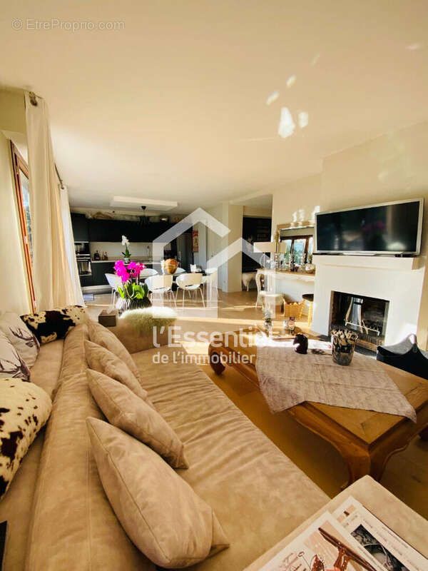 Appartement à MAISONS-LAFFITTE