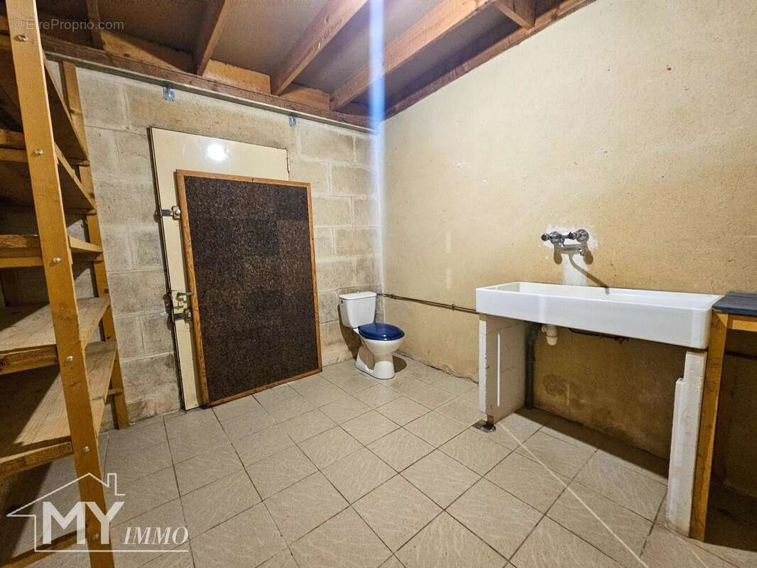 Commerce à SAINTE-FOY-LA-GRANDE