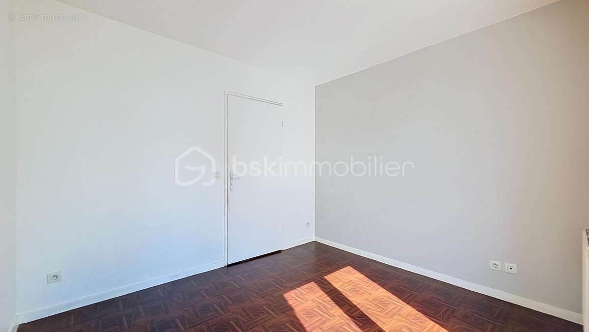 Appartement à SAVIGNY-LE-TEMPLE