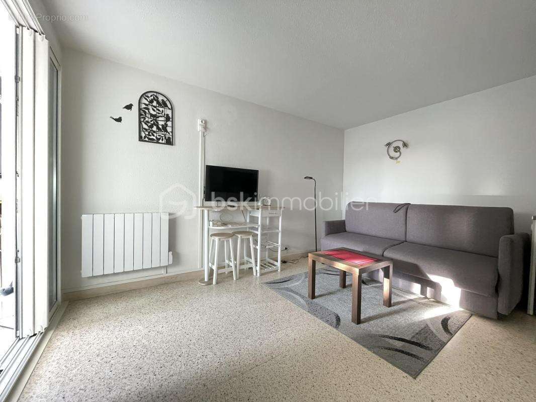 Studio meublé avec loggia fermée et parking – Rive Gauche – À 250 m de la plage - photo 4