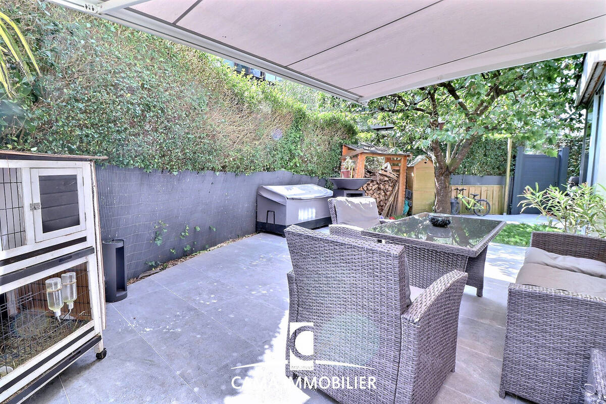 Appartement à FONTENAY-LE-FLEURY