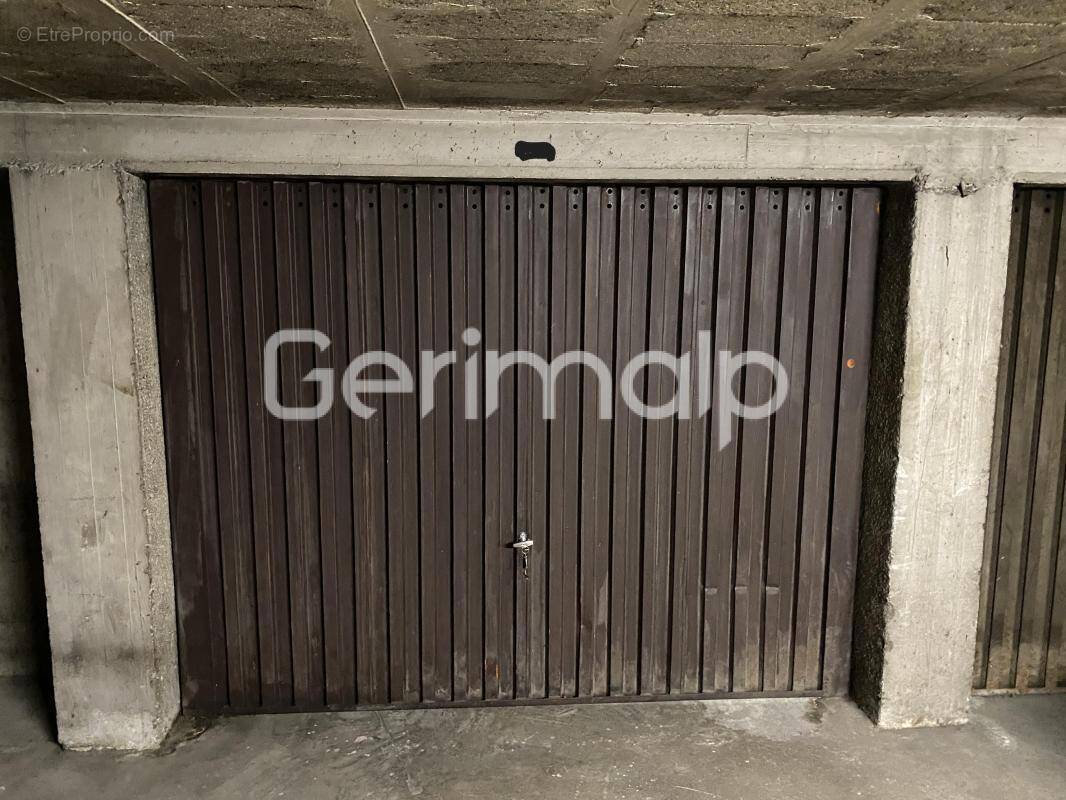 Parking à ANNECY