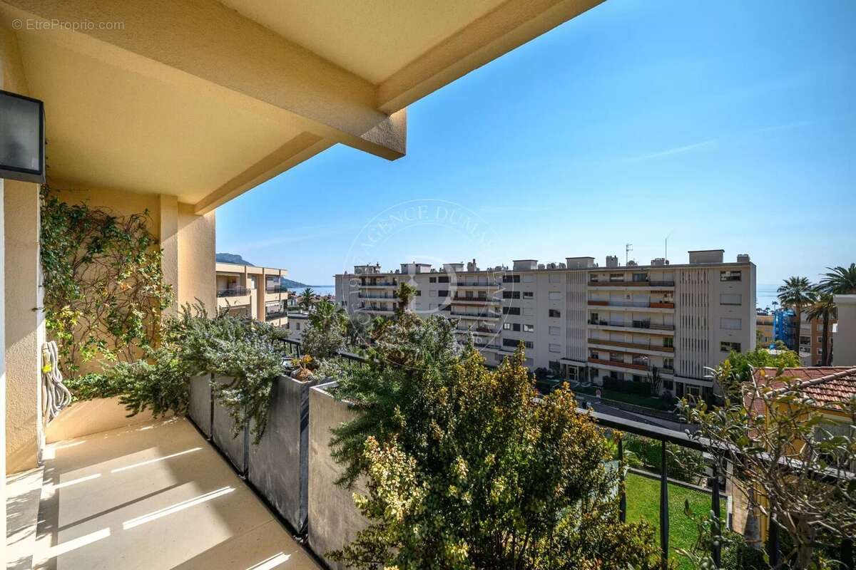 Appartement à BEAULIEU-SUR-MER