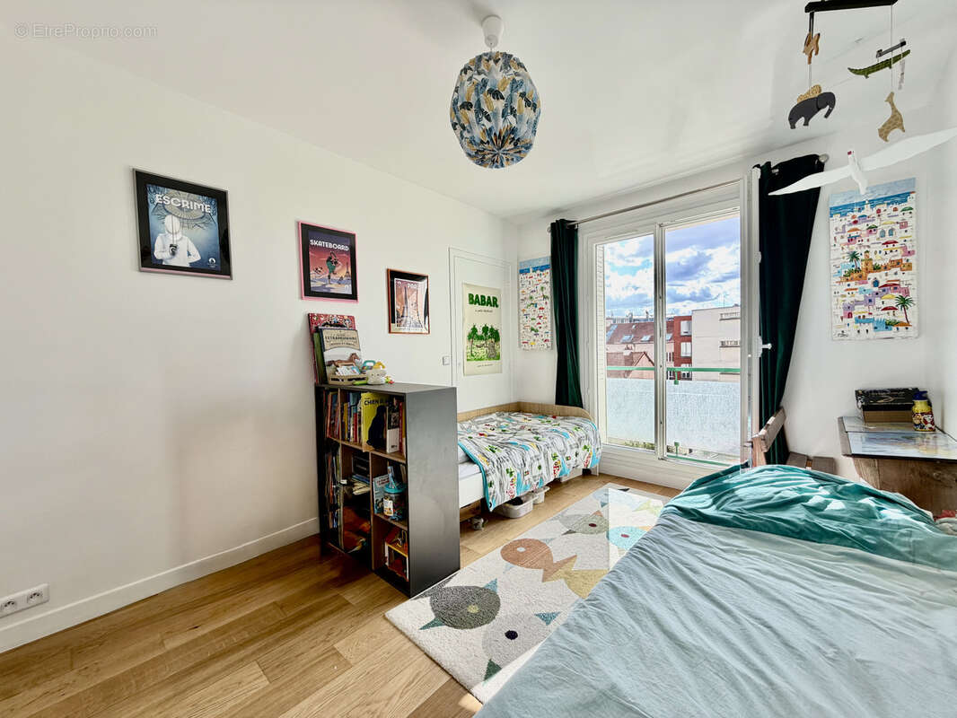 Appartement à PARIS-11E