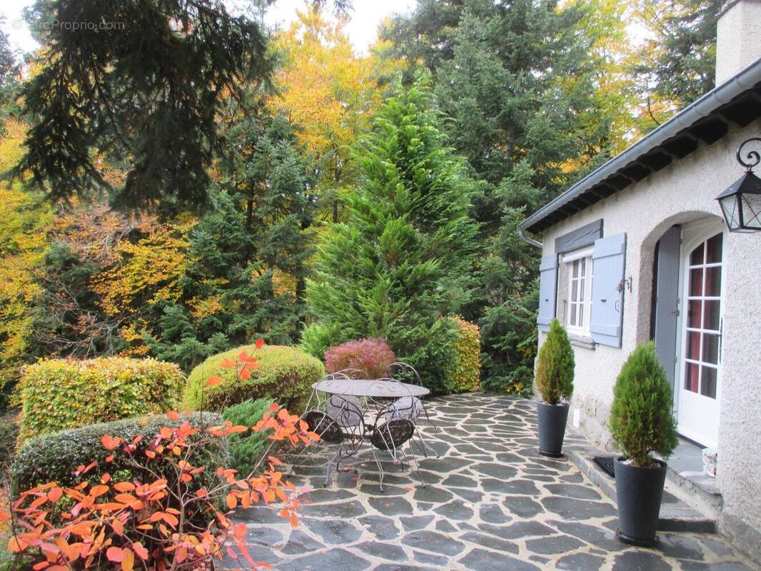 Photo 1 - Maison à LE CHAMBON-SUR-LIGNON