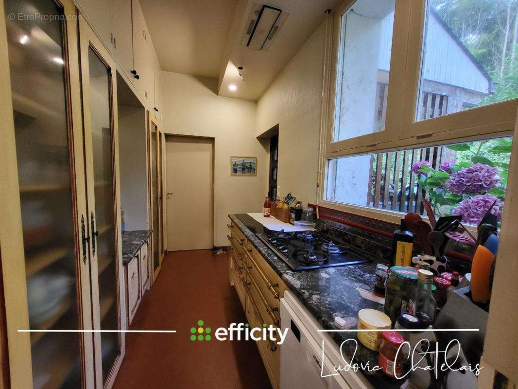 Maison 300 m² à La Chapelle-Chaussee  - photo 13