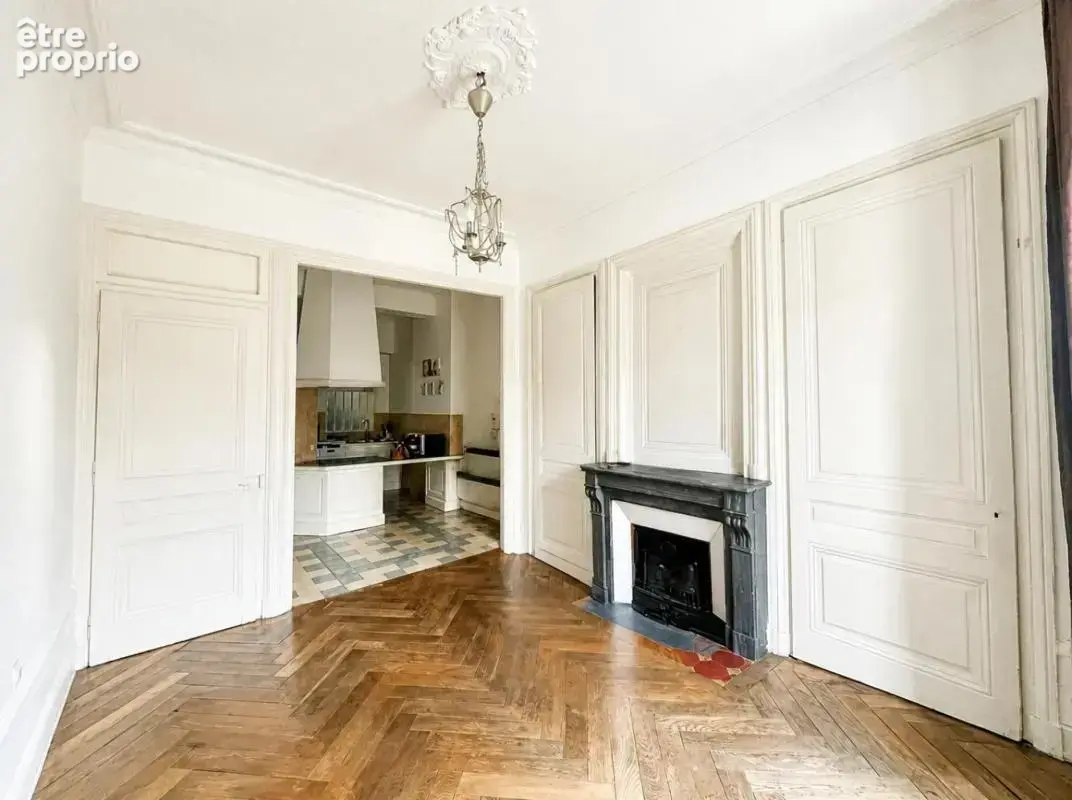 Appartement à LYON-9E