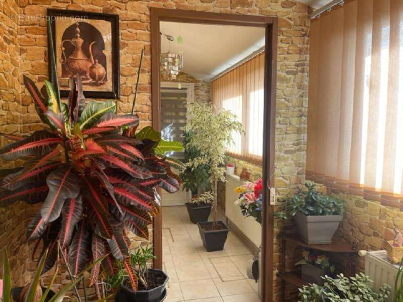 Maison à COURBEHAYE