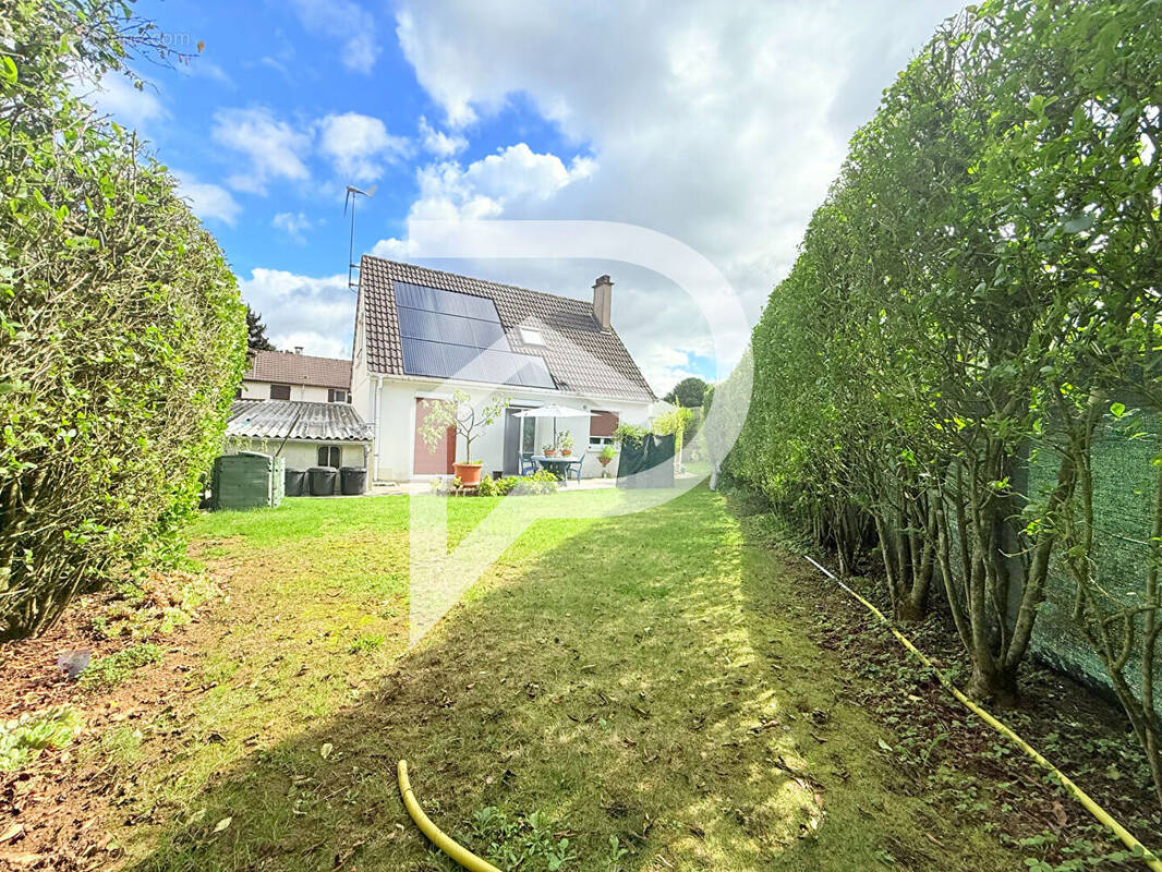 Maison à MONTATAIRE