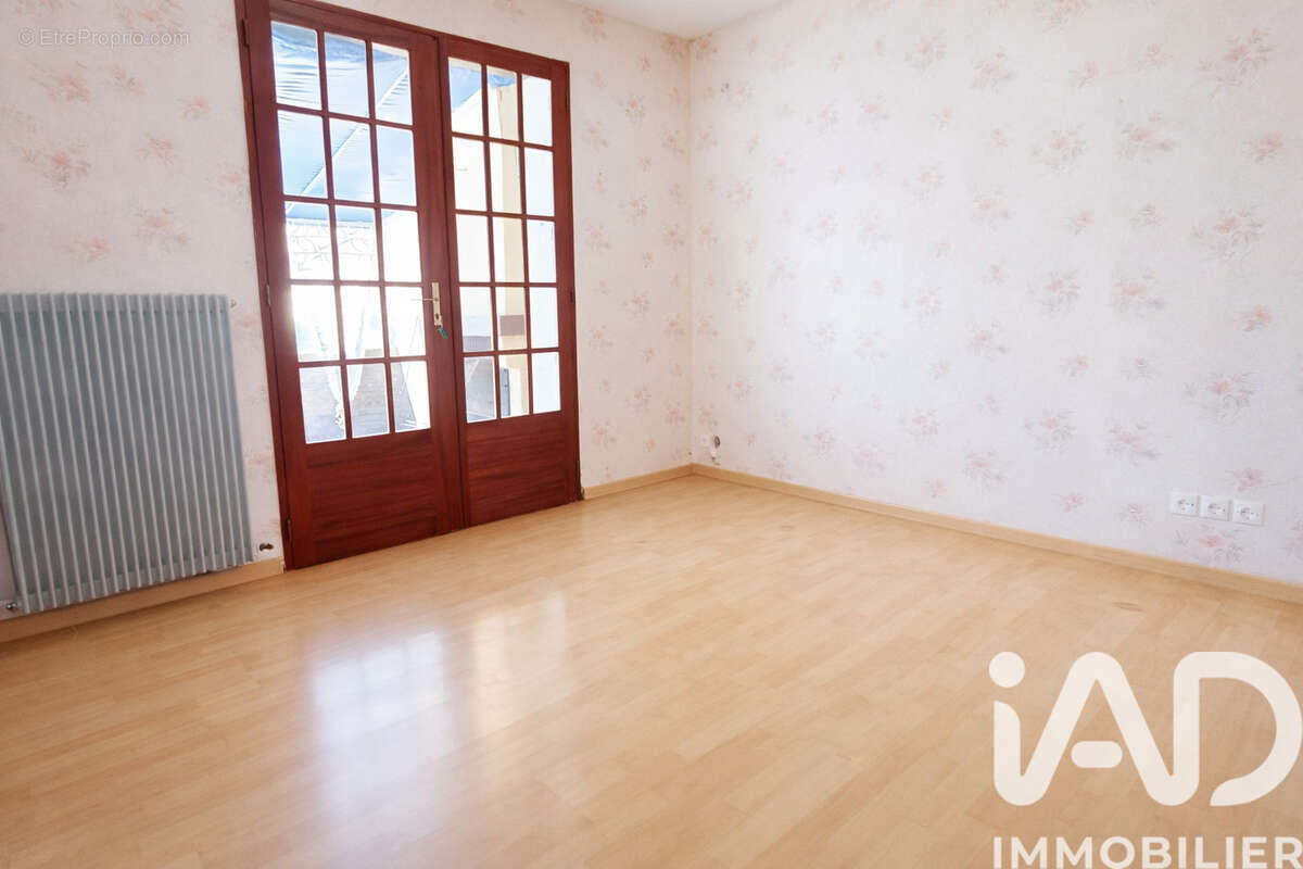 Maison 124 m² à La Chapelle-Du-Bois-Des-Faulx  - photo 8