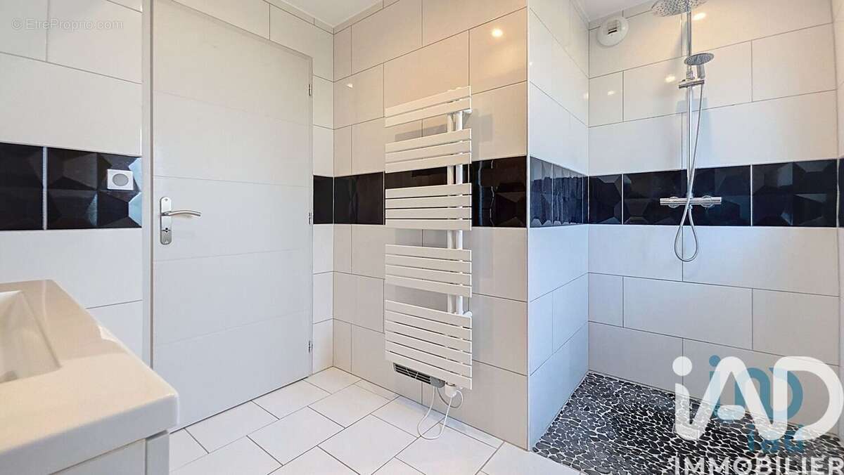 Photo 6 - Maison à OSSEY-LES-TROIS-MAISONS