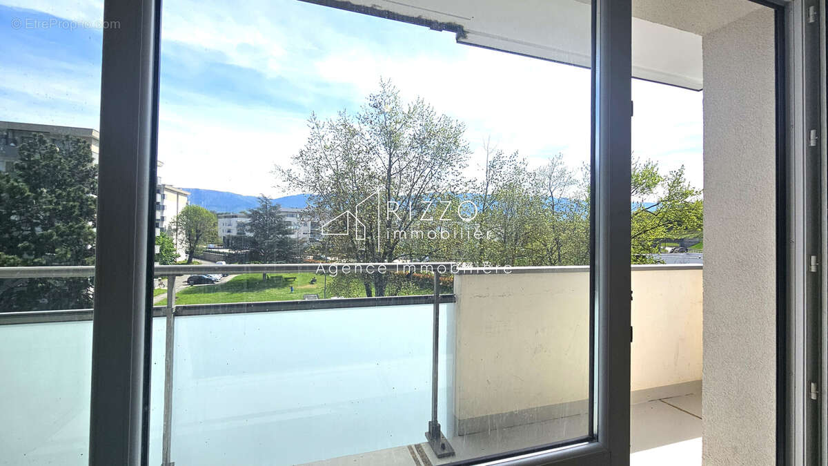 Appartement à SAINT-JULIEN-EN-GENEVOIS