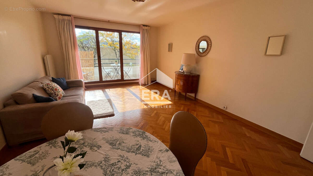 Appartement à BOULOGNE-BILLANCOURT