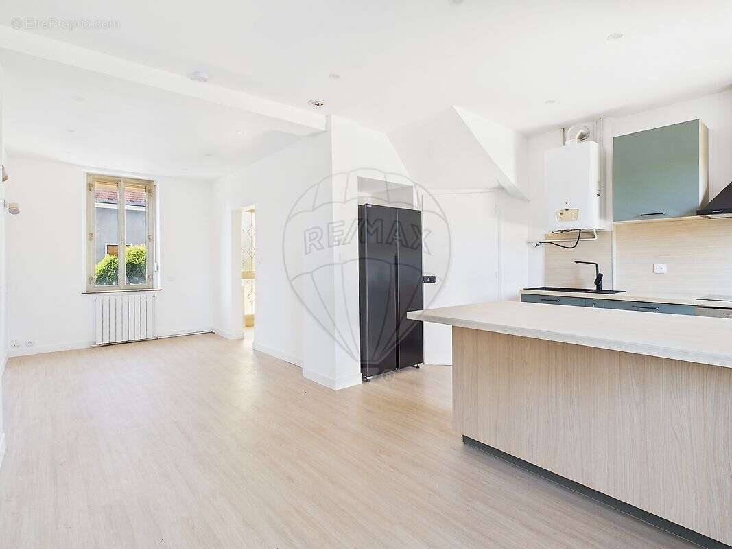 Maison à SAINTE-MARIE-AUX-CHENES