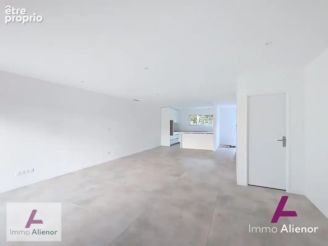 Maison 5 pièces 150 m² à vendre à Le Barp (33114) - photo 4