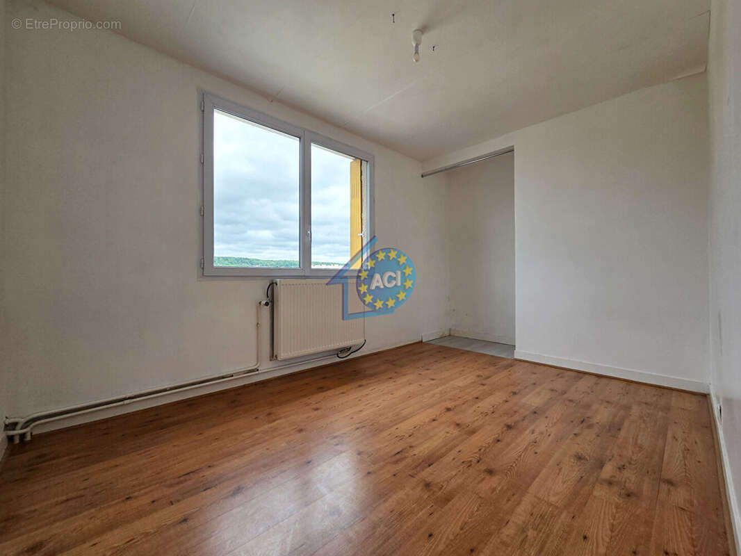 Appartement à MANTES-LA-JOLIE