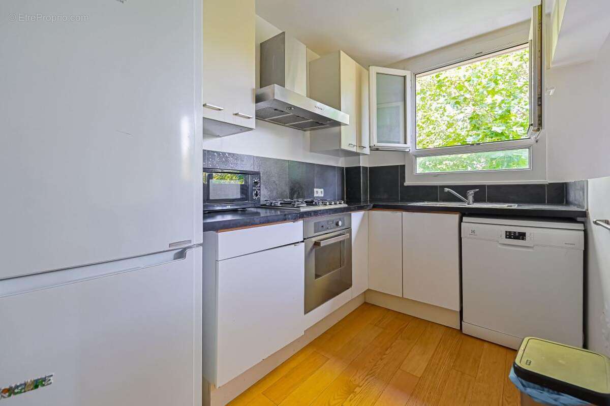 Appartement à PARIS-19E