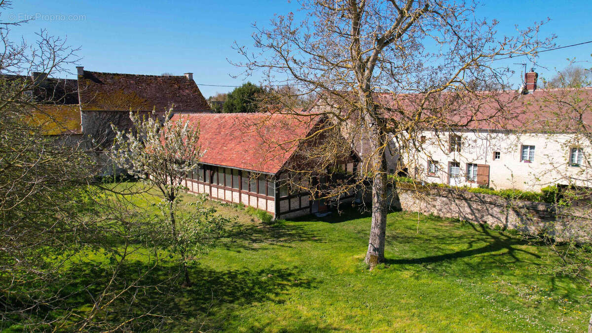 Maison à TOURNAI-SUR-DIVE