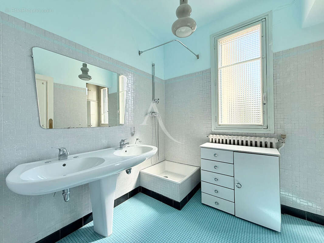 Maison à LE PERREUX-SUR-MARNE