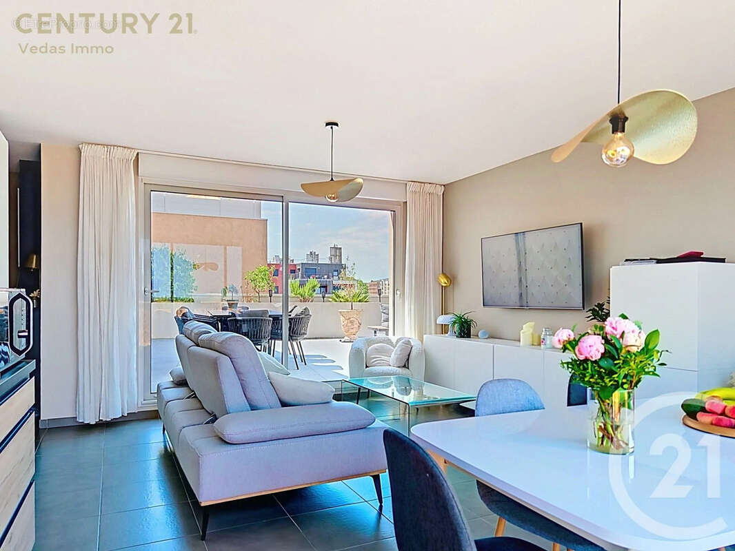 Appartement à SAINT-JEAN-DE-VEDAS