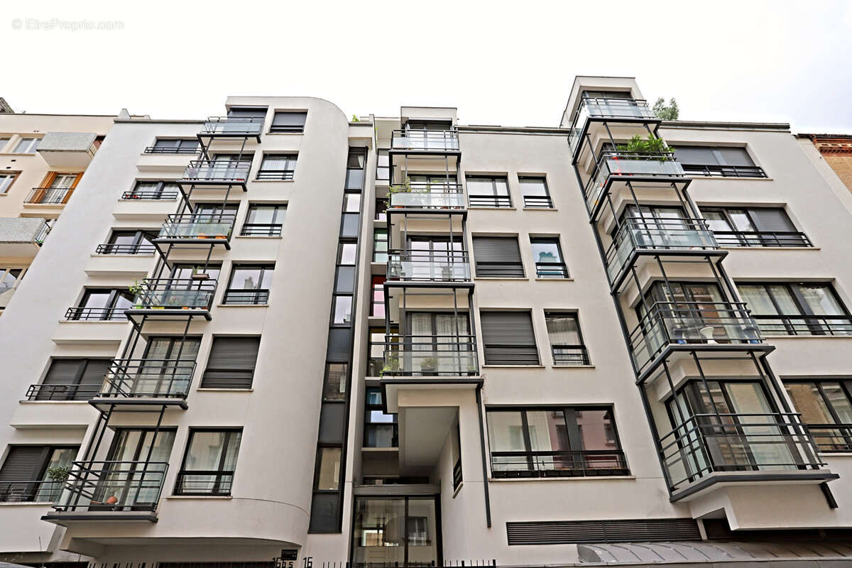 Appartement à PARIS-19E