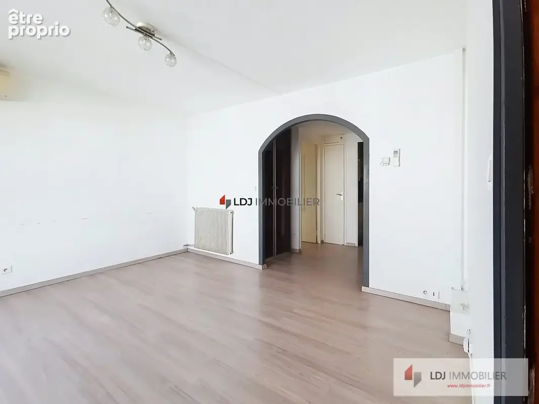 Appartement 4 pièces 70 m² à vendre à Perpignan (66100) - photo 2