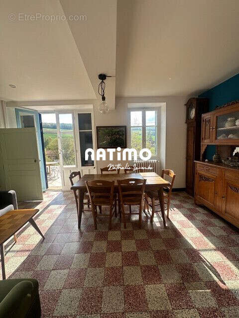 Maison à VILLEBERNY