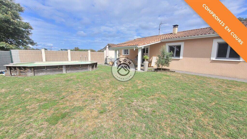 Maison à SAINT-PIERRE-DU-MONT