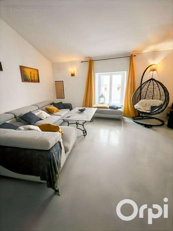 Appartement à PONT-SAINT-ESPRIT