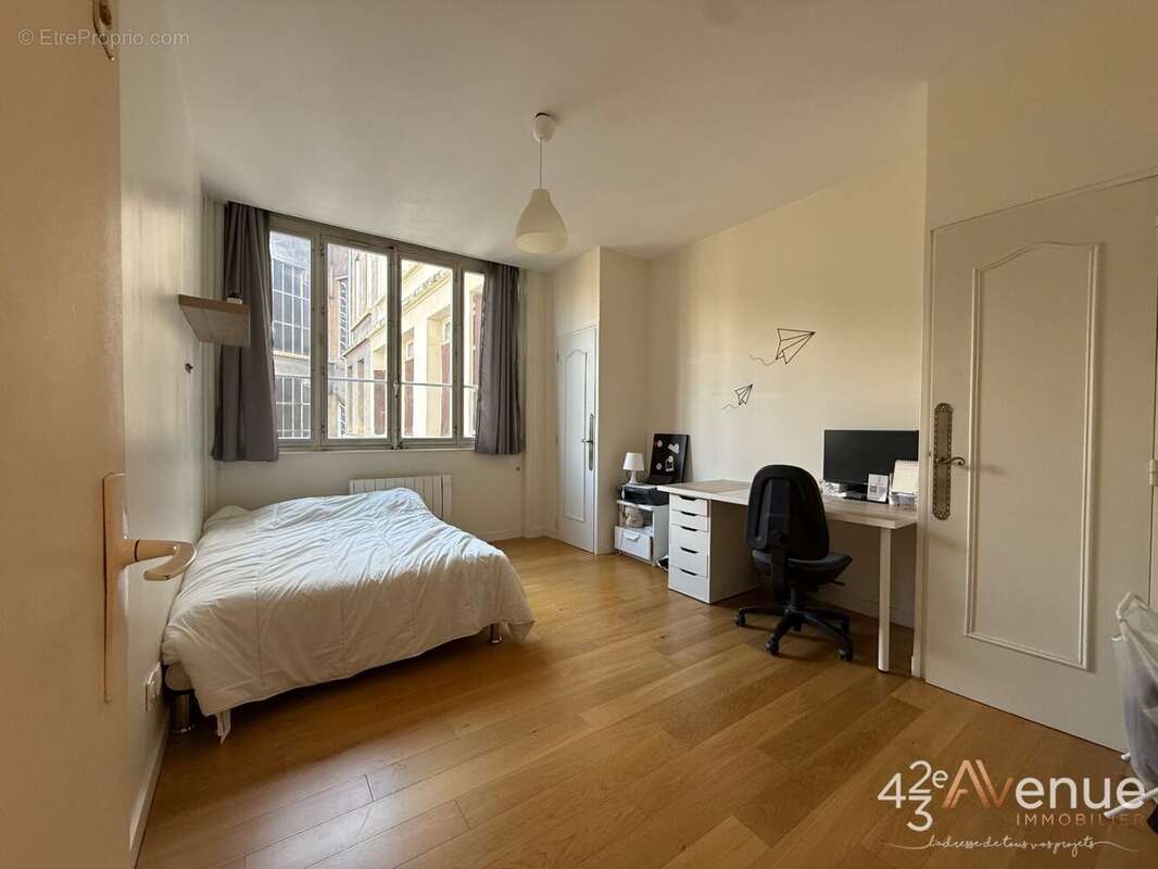 Appartement à SAINT-ETIENNE