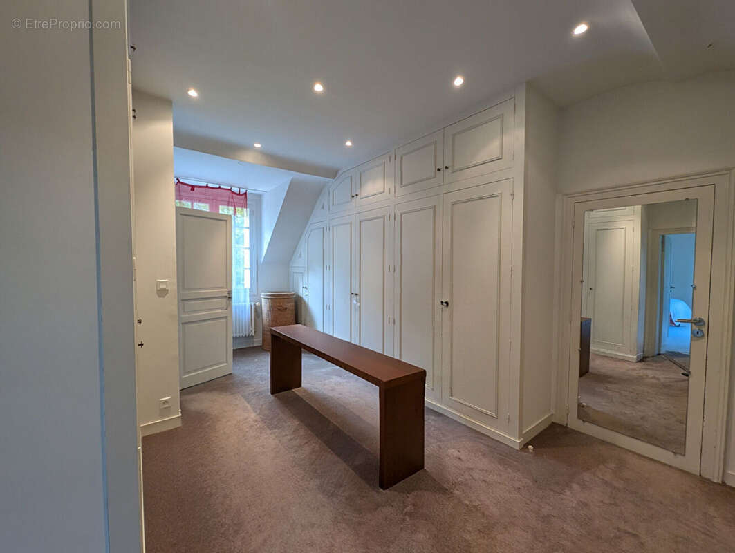 Maison à VALLIERES-LES-GRANDES