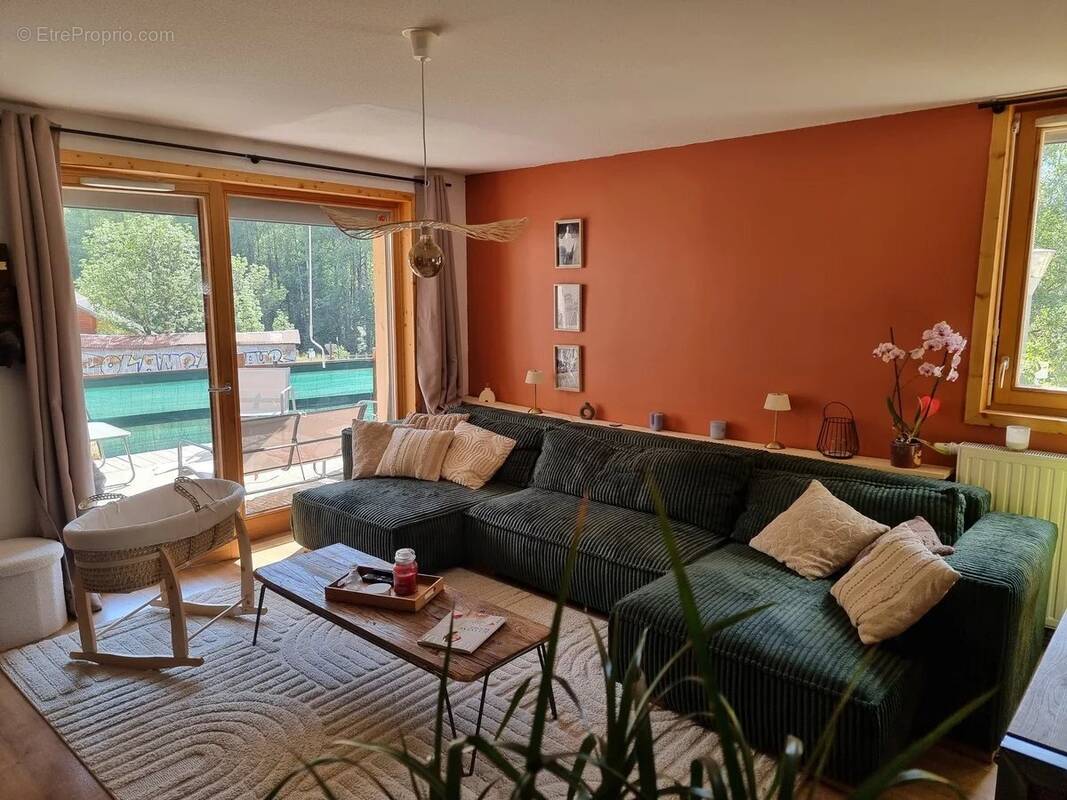 Appartement à LA SALLE-LES-ALPES