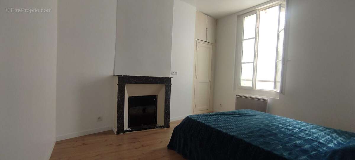 CHAMBRE 1 