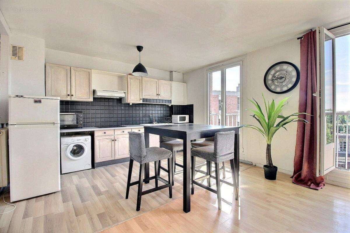 Appartement à MONS-EN-BAROEUL