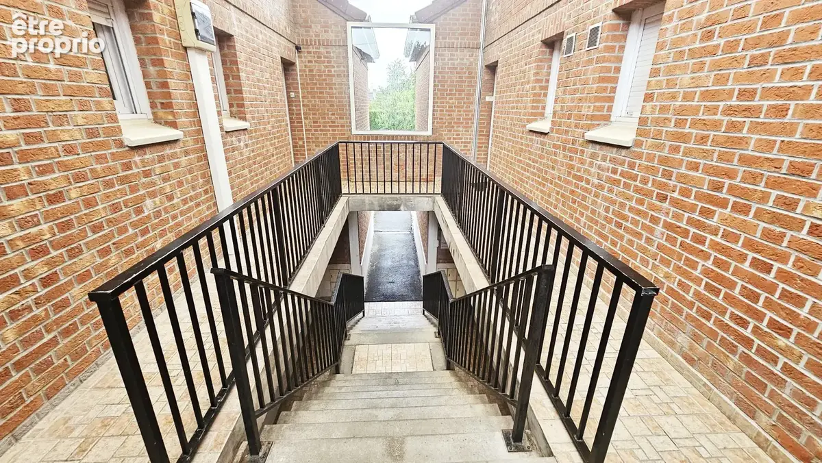 Rare sur le secteur - Magnifique duplex 3 chambres dans une résidence avec grand parking sécurisée au calme - photo 12