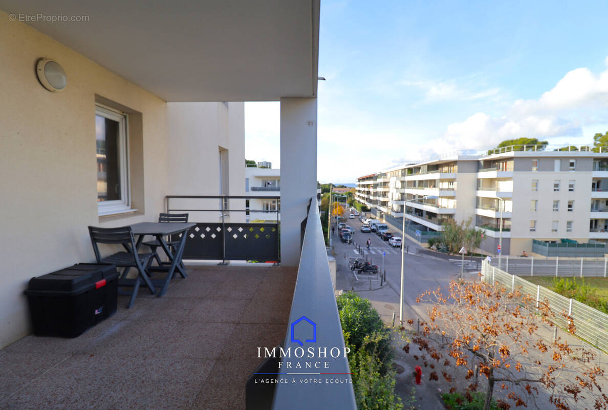 Appartement à MARSEILLE-9E