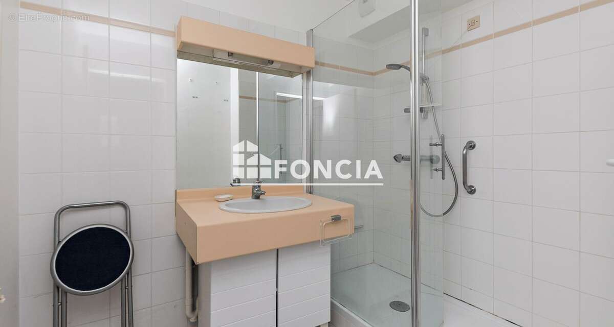 Appartement à MONT-SAINT-AIGNAN