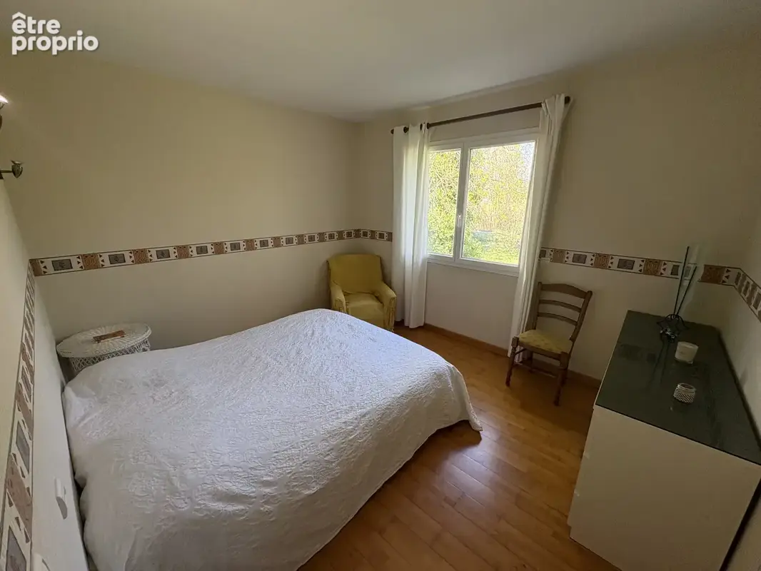 Superbe villa de 220 m2 avec accès direct au Lot - photo 12